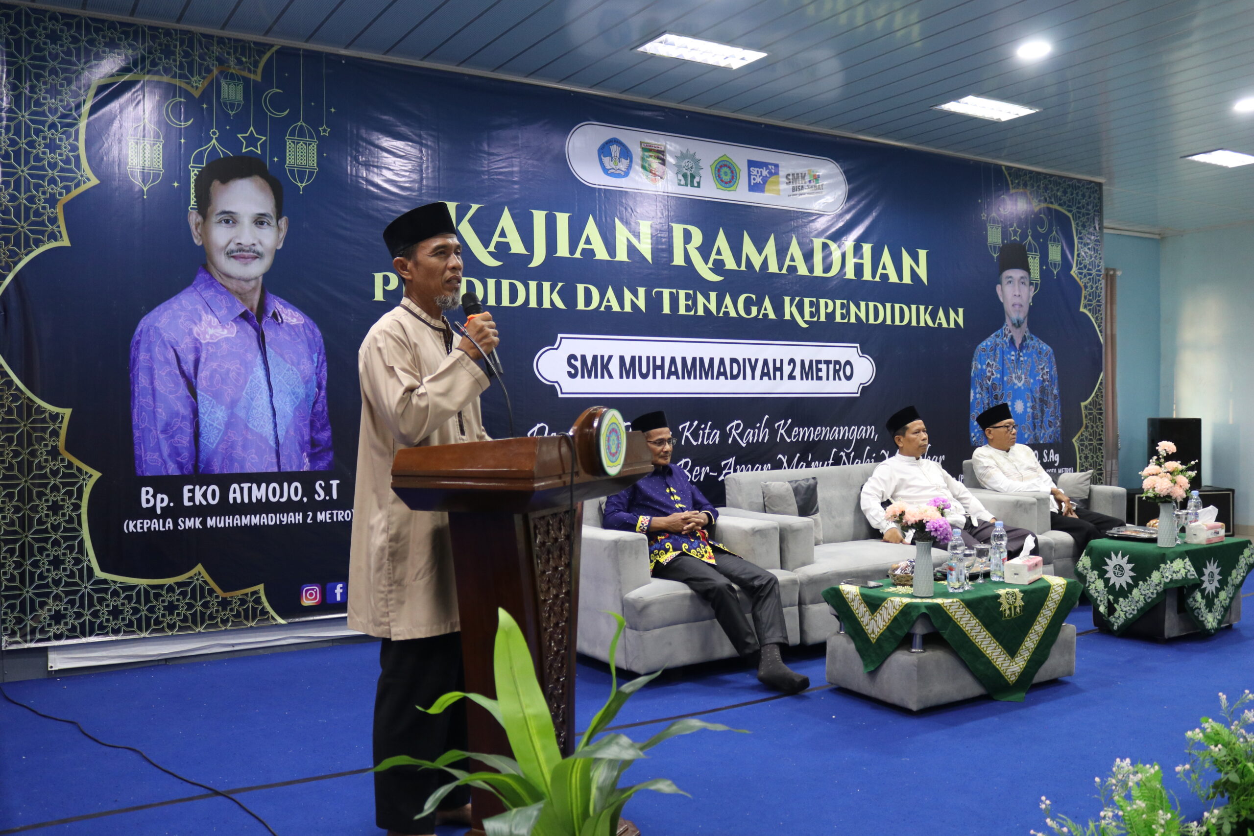 Read more about the article Jelang Akhir Ramadhan, SMK Muhammadiyah 2 Metro Gelar Buka Bersama dan Kajian Keagamaan