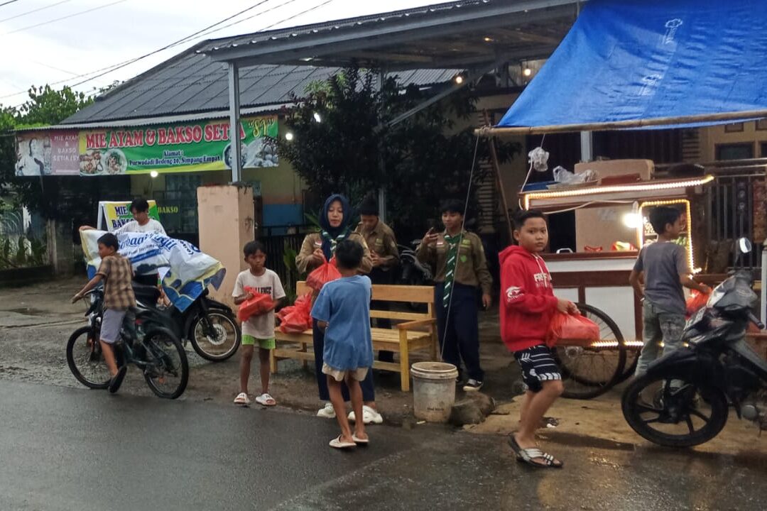 You are currently viewing SMK Muhammadiyah 2 Metro Berbagi Takjil