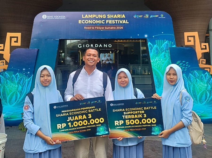 You are currently viewing SMK Muhammadiyah 2 Metro Raih Juara 3 Sharia Economic Battle LaSEF 2026