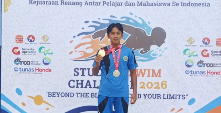 You are currently viewing Siswa SMK Muhammadiyah 2 Metro Raih Juara 1 Kejuaraan Renang Nasional